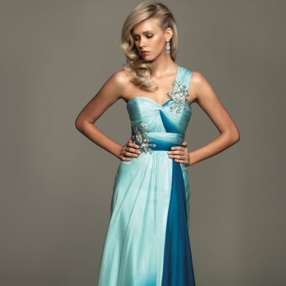 Evenings by ALLURE  blue ombré dress!